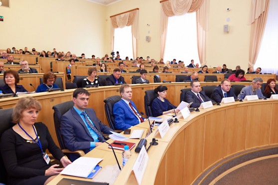 Форум «Социальные вызовы и ограничения новой индустриализации в регионах России»